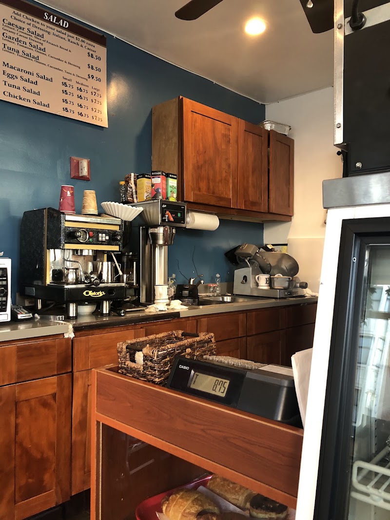 Nina's Cafe